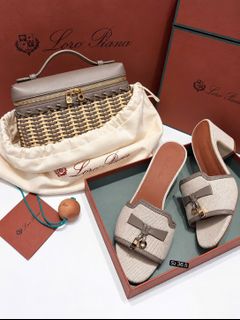 (Category: ) located in . Submitted by thewomanbehindthebrand (Listing ID 1465087669, Image 1). Description: .