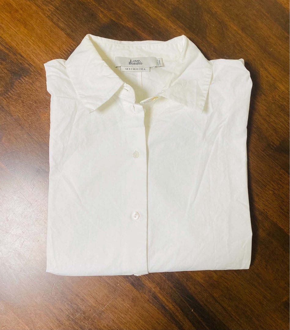 Love Bonito White LS Blouse (Category: Longsleeves) located in Manila. Submitted by tresmarias_go (Listing ID 1464984817, Image 3). Description: Love Bonito White LS Blouse Sm-med Pls see photos for more details.