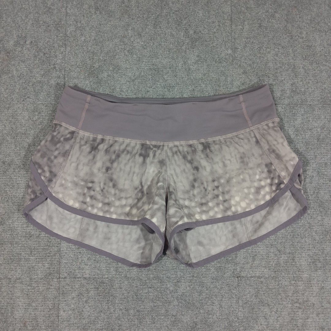 Lululemon Athletic Short (Category: Shorts) located in Taguig. Submitted by sito. (Listing ID 1465002072, Image 2). Description: For sale! 📣 Lululemon Athletic Short Specs and measurements: • Size XS (4) • Width 29 inches Condition Details: • Breathable Fabric • Issue: None • Color rate: • Overall Condition: Asking Price: ~₱436 Transaction Details: Location: Upper Bicutan, Taguig City, Metro Manila, 1633 Payment: Gcash / Maya / Bank Transfer Shi