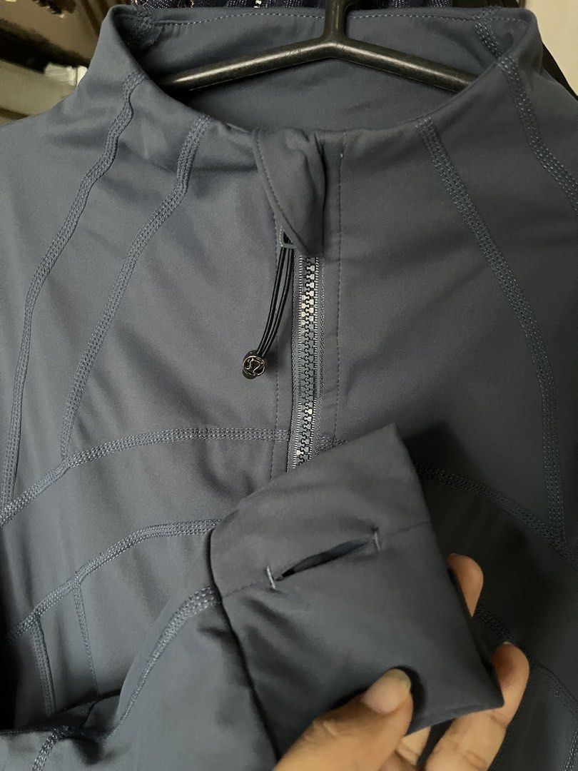 Lululemon Define Jacket (Category: Coats, Jackets and Outerwear) located in Quezon City. Submitted by 28dripshop_bylou (Listing ID 1464976463, Image 2). Description: Medium can do semi L (prefer ko kasi siya tight) .