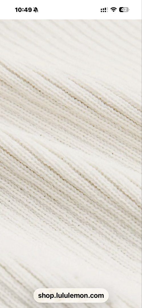 Lululemon knit hoodie (Category: Announcements) located in Muntinlupa City. Submitted by pamalmeda (Listing ID 1465160817, Image 3). Description: Size M .