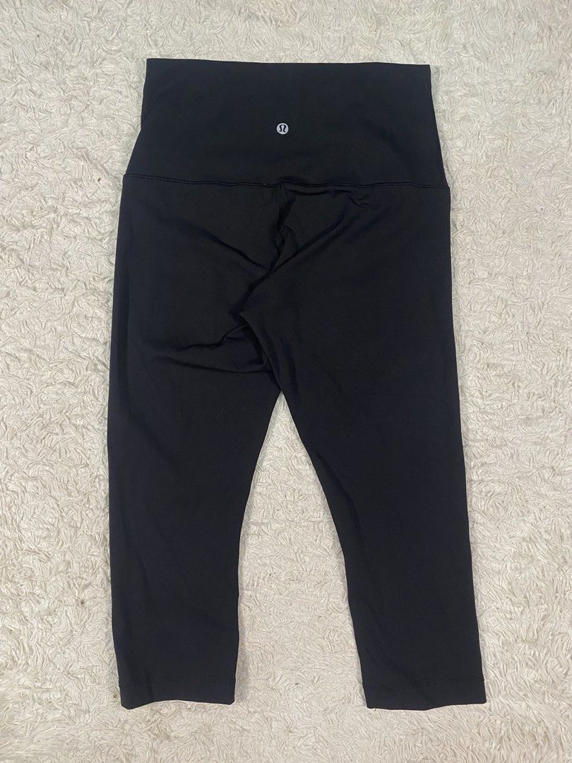 Lululemon Leggings Dot 8 black (Category: Other Bottoms) located in Butuan. Submitted by exodus.co (Listing ID 1465100044, Image 1). Description: .