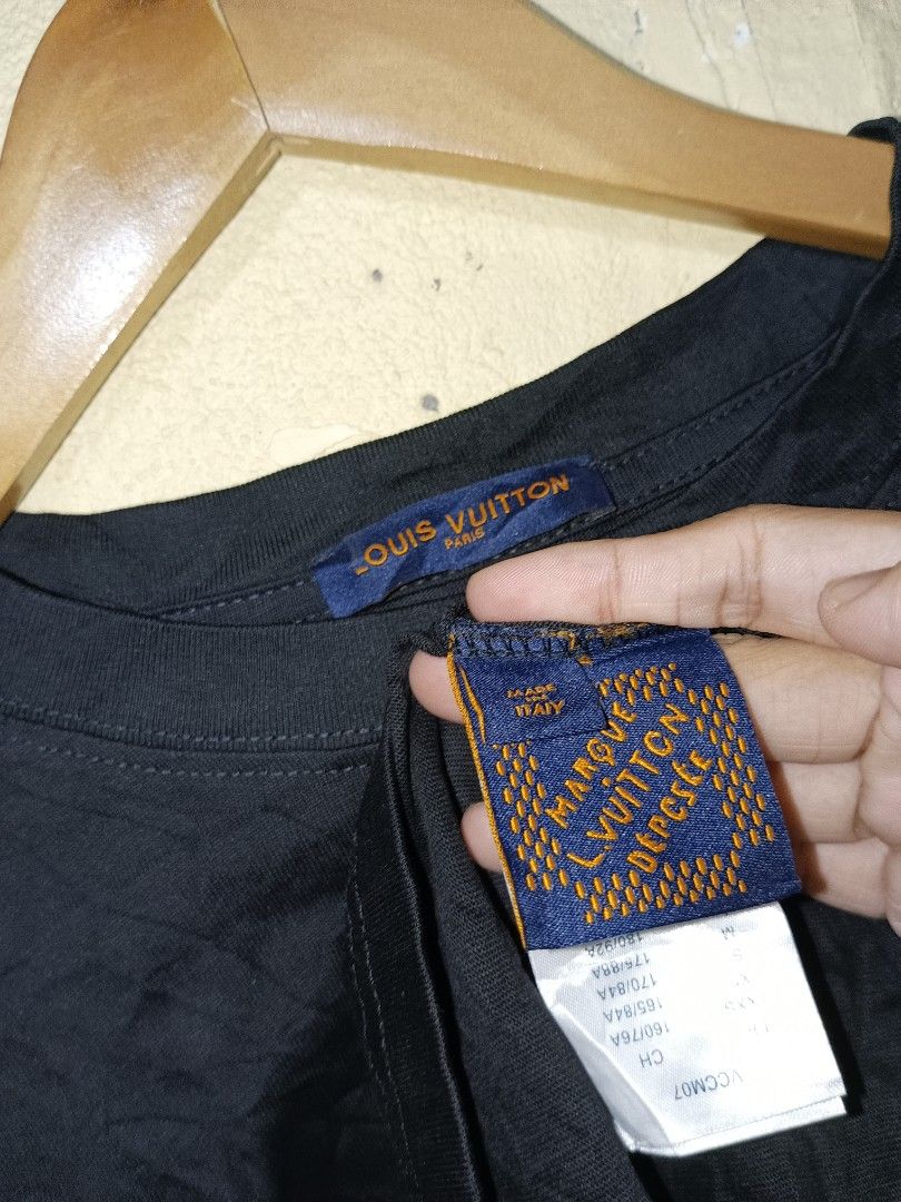 LV (Category: Activewear) located in San Pablo. Submitted by thriftyjd (Listing ID 1465060204, Image 3). Description: Dimes: L27.5 x W22 Condition/color rate: 9/10 need wash.