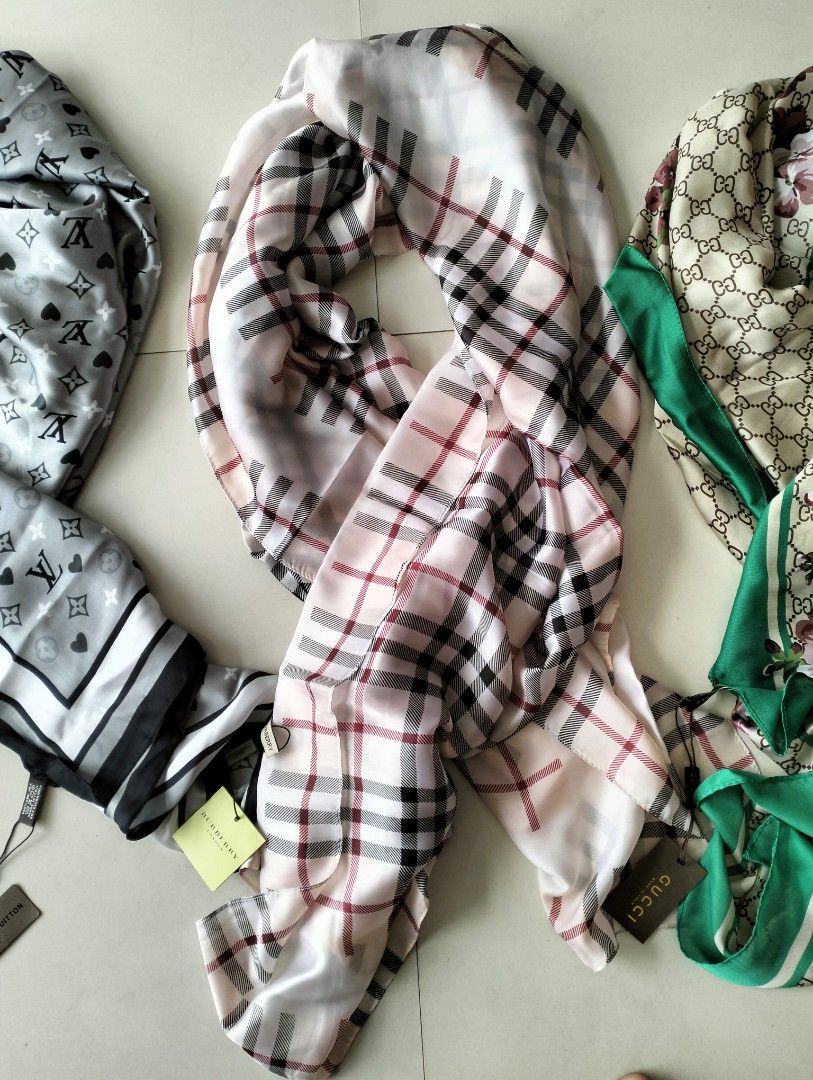 Lv burberry Gucci scarfs (Category: Luxury Accessories) located in San Carlos City. Submitted by guioverlua72920 (Listing ID 1465077706, Image 3). Description: take all lv burberry and Gucci all in brand New no issue 3 for ₱1000+sf location San Carlos city Negros Occidental.
