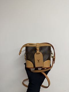 （分類：）位於 。 由 luxurybag_station 提交（商品編號 1465118348，圖片 1）。簡介： 。