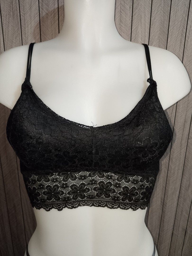 M,: duufim black lace padded bra Bralette (Category: Undergarments & Loungewear) located in Manila. Submitted by truecrystal-1407 (Listing ID 1465036699, Image 1). Description: .