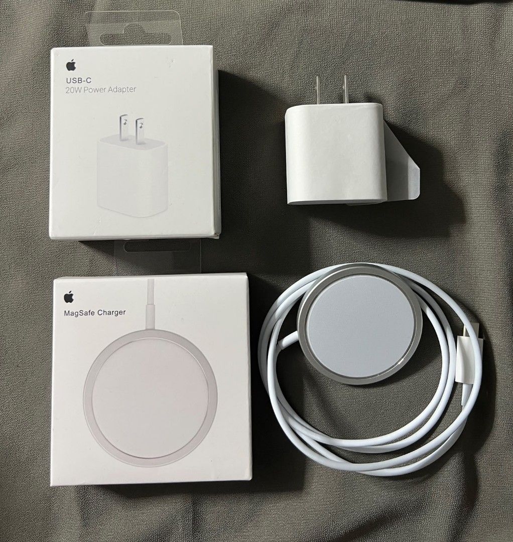 MAGSAFE CHARGER WITH ADAPTER 20W (Category: Chargers & Cables) located in Manila. Submitted by itsashy (Listing ID 1465112892, Image 1). Description: .