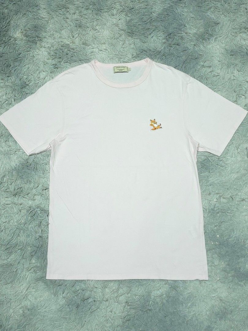 Maison Kitsune (Category: Tshirts & Polo Shirts ) located in Abulug. Submitted by humanwhosellthings (Listing ID 1464969624, Image 1). Description: MAÌSON KITSUNÈ Chillax Fox Tee ✅️Size: Small on tag fit to Medium ✅️Dimes: 19.5W x 27L ✅Condition: Excellent ✅Issue: None ✅Color Rate: 9.8/10.