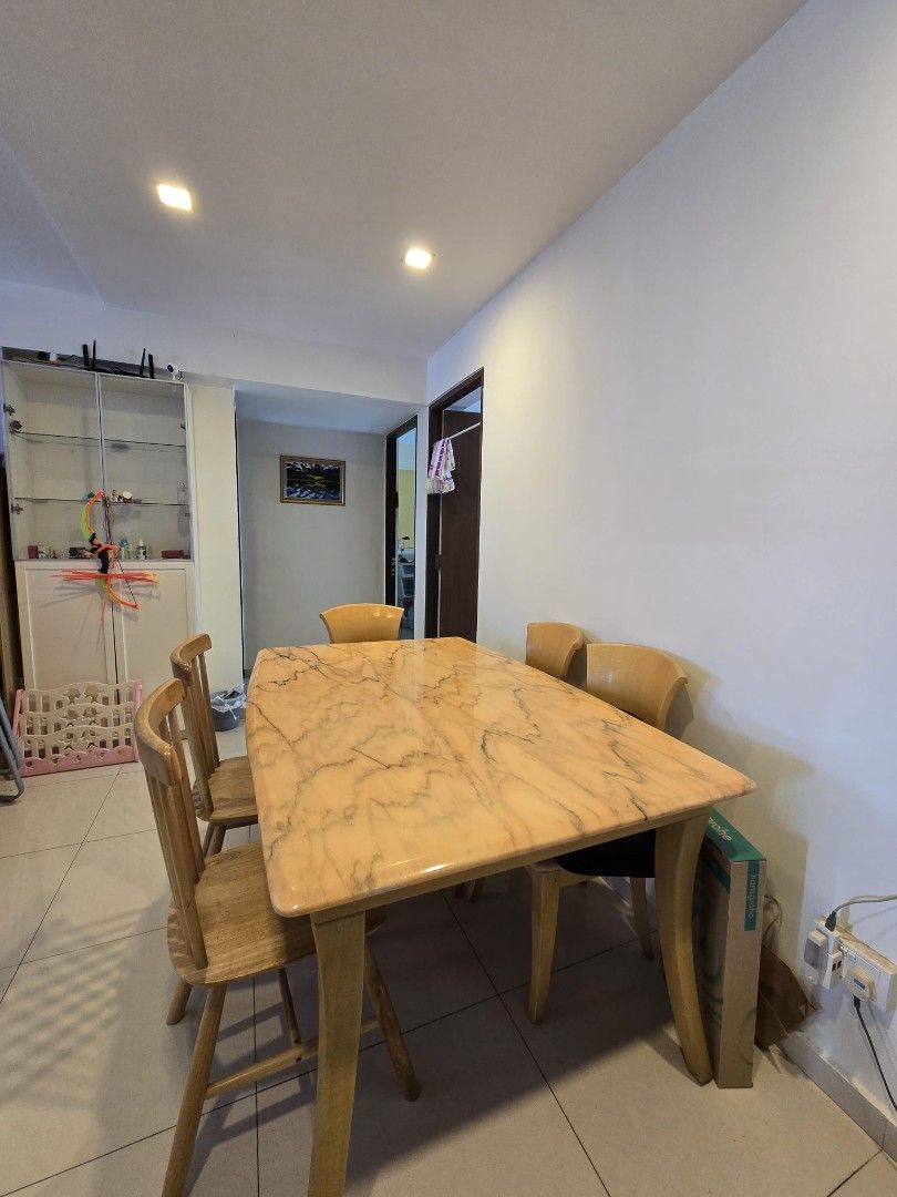 Marble table (Category: Tables & Sets) located in Singapore. Submitted by zhj2026 (Listing ID 1465007983, Image 1). Description: please arrange own transport table is 20 years old, but still in good condition.