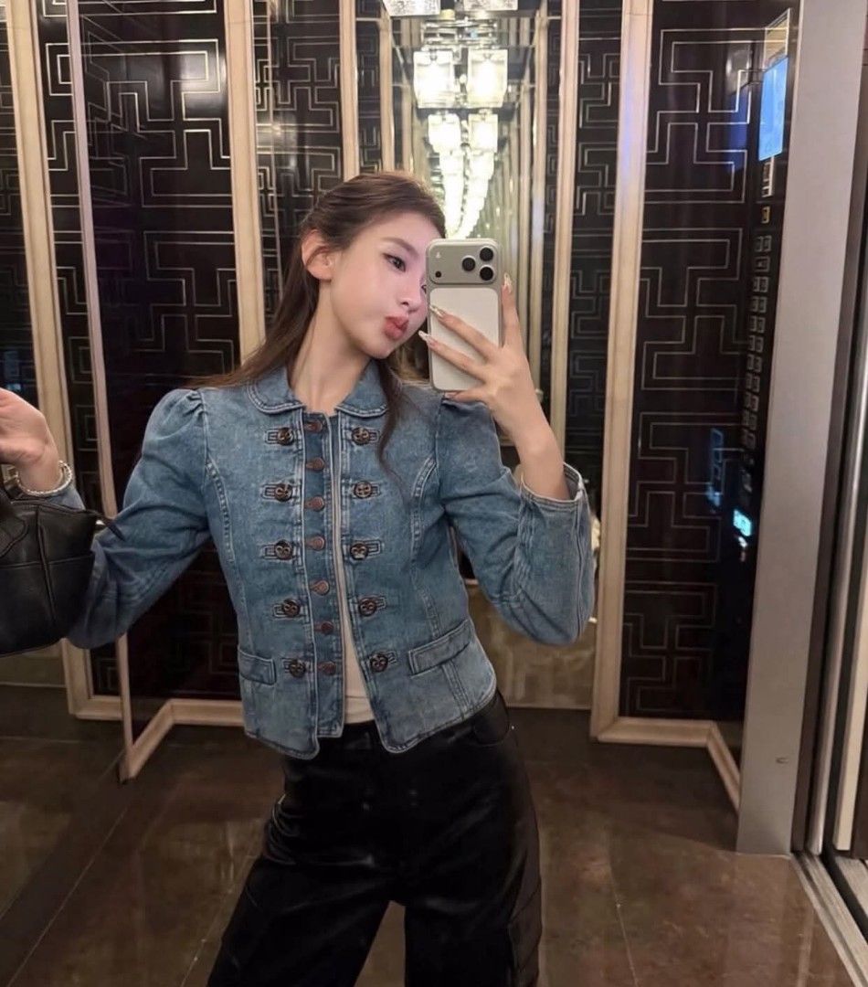 Marc Jacobs denim jacket (Category: Coats, Jackets and Outerwear) located in Subic. Submitted by ayvee.ph (Listing ID 1465041380, Image 1). Description: Marc Jacobs denim jacket Authentic💯 RARE!!✅ Staple!✨ Basta very maganda tlga!! Excellent condition 💯 No issue / flaws Size: XS on tag NO WHEN WORN✅ ♥️Measured via tape measure ✅Color may differ due to lighting Location: Olongapo City Courier: Reg J&T door to door del Mine now pay tom Scheduled 