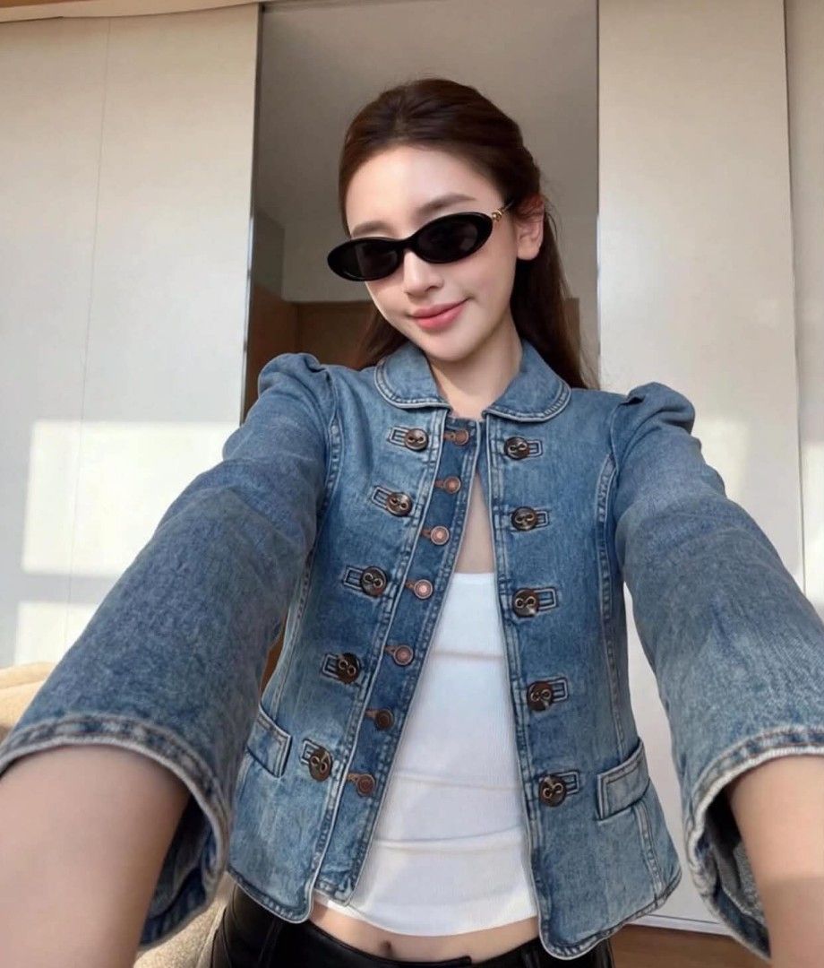 Marc Jacobs denim jacket (Category: Coats, Jackets and Outerwear) located in Subic. Submitted by ayvee.ph (Listing ID 1465041380, Image 2). Description: Marc Jacobs denim jacket Authentic💯 RARE!!✅ Staple!✨ Basta very maganda tlga!! Excellent condition 💯 No issue / flaws Size: XS on tag NO WHEN WORN✅ ♥️Measured via tape measure ✅Color may differ due to lighting Location: Olongapo City Courier: Reg J&T door to door del Mine now pay tom Scheduled 