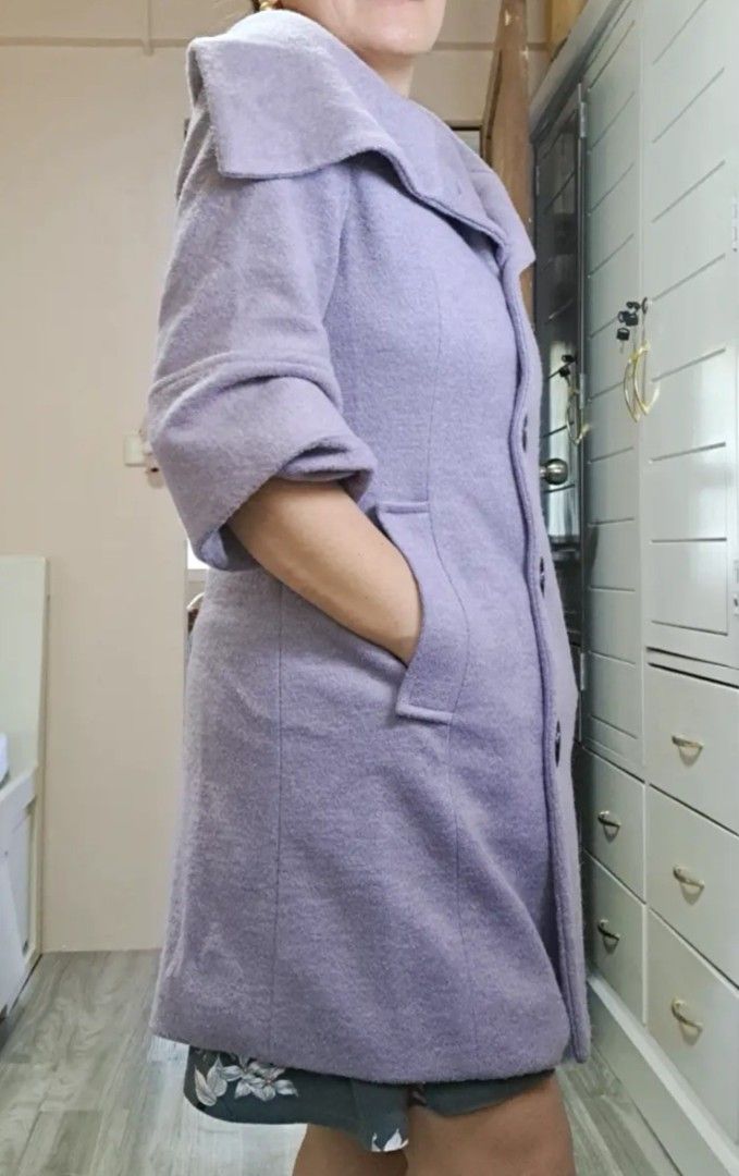 Marc Jacobs Wool Coat (Category: Coats, Jackets and Outerwear) located in Zamboanga. Submitted by corneliasbags (Listing ID 1465001025, Image 2). Description: -fits to medium and small -shoulder length 15 inches -body length (tip to bottom) 30 inches -maximum waistline 29 inches -actual color is light gray -color rate 8/10.