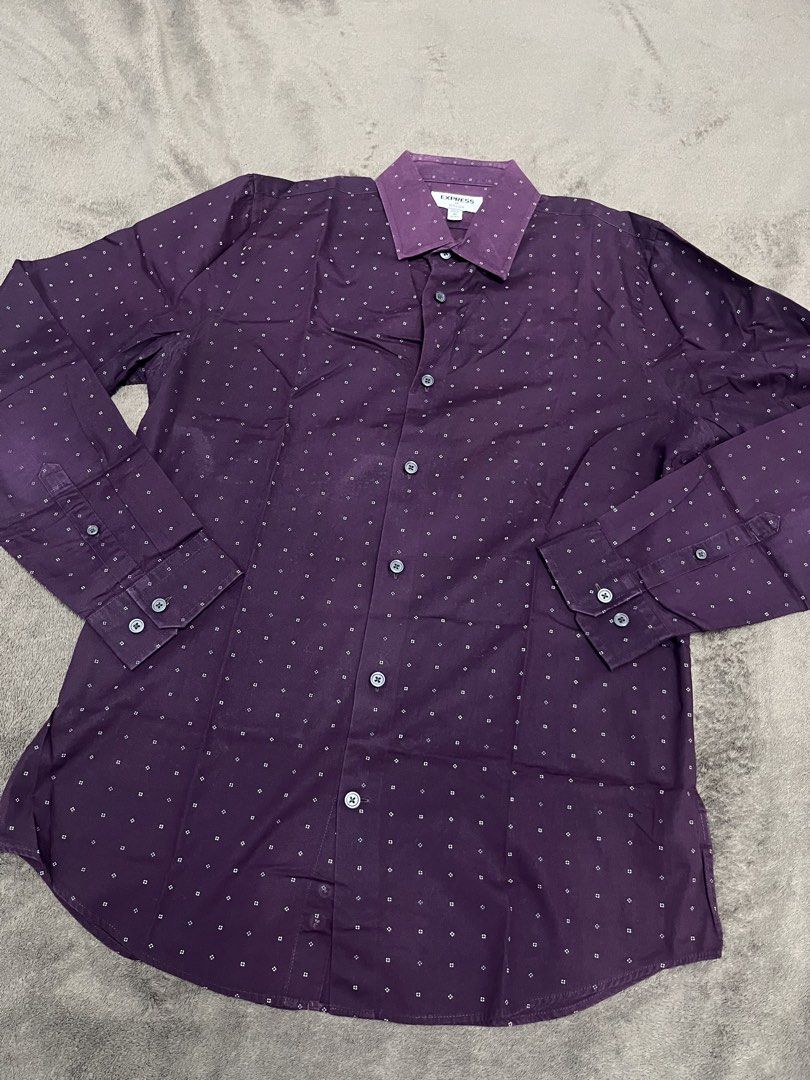 MEDIUM - EXPRESS - Maroon printed extra slim fit longsleeves (Category: Formal Shirts) located in Paranaque City. Submitted by regina_sy (Listing ID 1465032295, Image 1). Description: MOP: GCASH J&T Express delivery (SF c/o BUYER) * Parcel Drop-off (J&T Branch) WEEKENDS only NO WW photo 📍MNL.