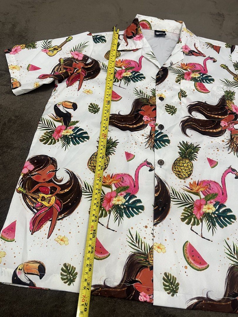 MEDIUM - Printed polo (Category: Tshirts & Polo Shirts ) located in Paranaque City. Submitted by regina_sy (Listing ID 1465027013, Image 3). Description: NO issue MOP: GCASH J&T Express delivery (SF c/o BUYER) * Parcel Drop-off (J&T Branch) WEEKENDS only NO WW photo 📍MNL.