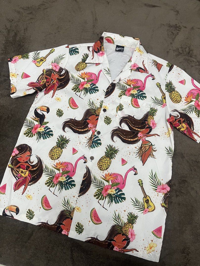 MEDIUM - Printed polo (Category: Tshirts & Polo Shirts ) located in Paranaque City. Submitted by regina_sy (Listing ID 1465027013, Image 1). Description: NO issue MOP: GCASH J&T Express delivery (SF c/o BUYER) * Parcel Drop-off (J&T Branch) WEEKENDS only NO WW photo 📍MNL.