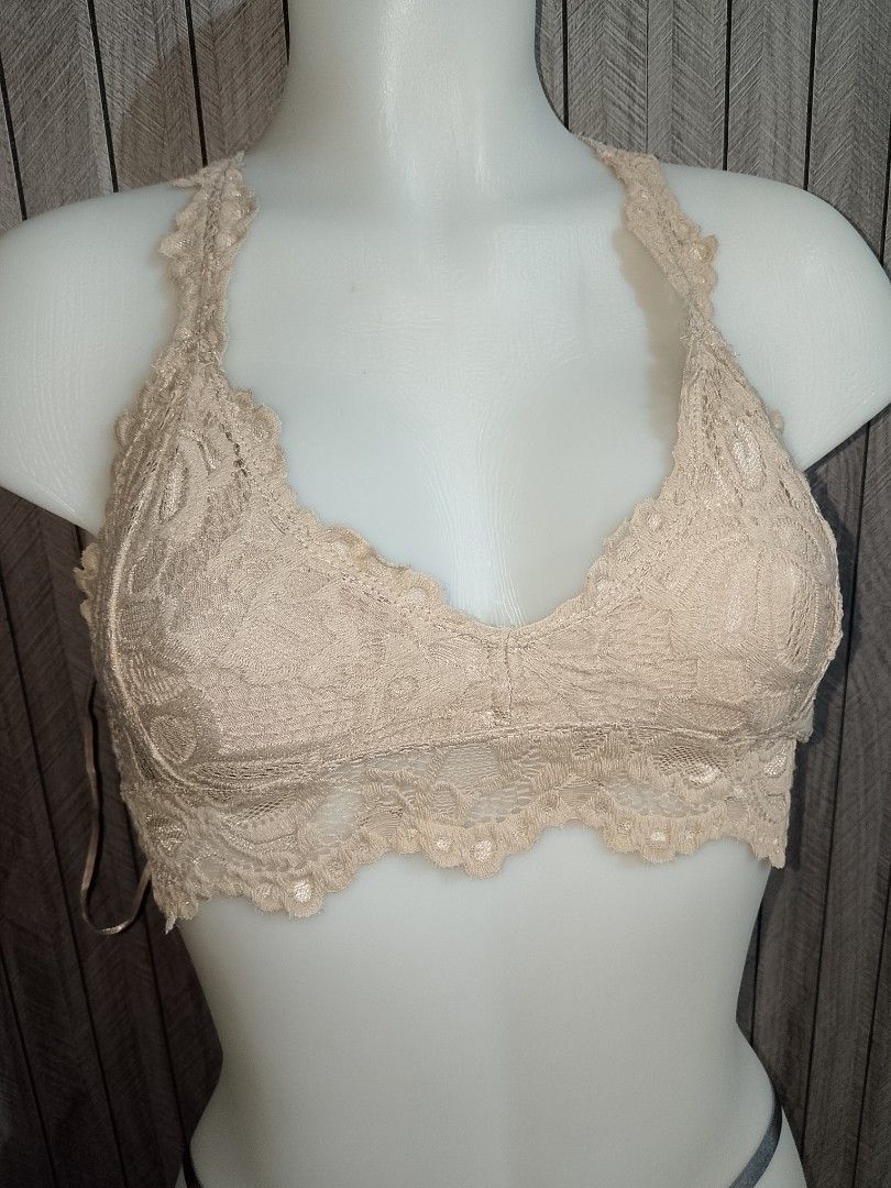 Medium lace Bralette beige no pads (Category: Undergarments & Loungewear) located in Manila. Submitted by truecrystal-1407 (Listing ID 1465078018, Image 1). Description: .