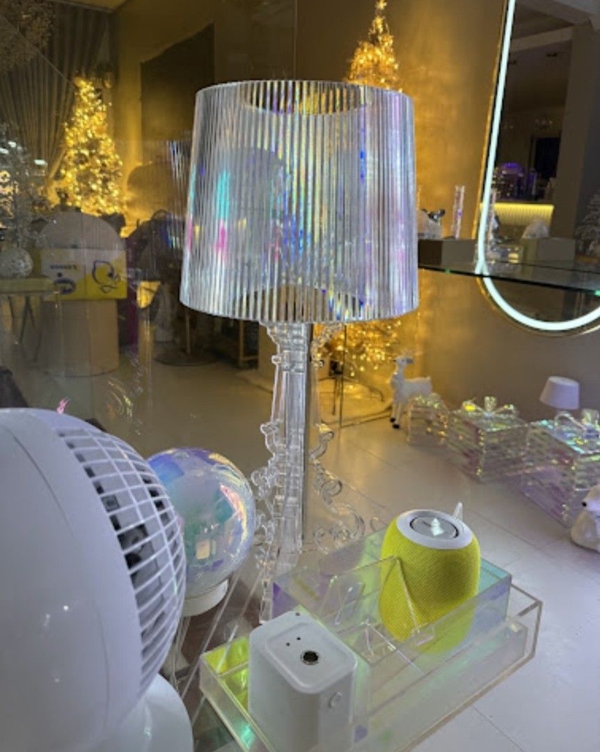 Medium sized acrylic lamps (Category: Lighting) located in Paranaque City. Submitted by gingersy (Listing ID 1465158070, Image 1). Description: condition:8/10 price is forc2 pcs already Priority will be given to buyer who can settle within 24hrs. Mode of Payment: Gcash Pick up location: Parañaque.