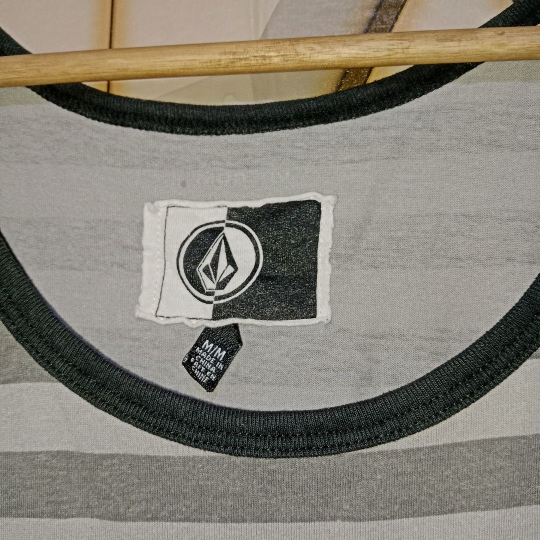 Men's Volcom stripe tank Top (Category: Sleeveless) located in Tagaytay City. Submitted by joyjavier1230 (Listing ID 1465168794, Image 2). Description: men's Volcom stripe tank top in excellent condition no issues 9/10 color rate medium on tag width:19" length:27" 180+shipping fee location: Tagaytay shipping via jnt mop: gcash dm to purchase 📩 📩 📩 .