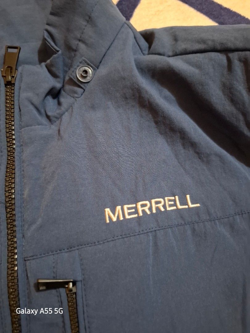 MERRELL OUTDOOR JACKET (Category: Coats, Jackets and Outerwear) located in Antipolo. Submitted by goldentiger-ac44 (Listing ID 1464987318, Image 3). Description: MERRELL OUTDOOR JACKET SIZE 95 MEDIUM DIMENSIONS 21 BY 26 EXCELLENT CONDITION ISSUE MISSING HOOD PRICE 875 ANTIPOLO CITY LOCATION.