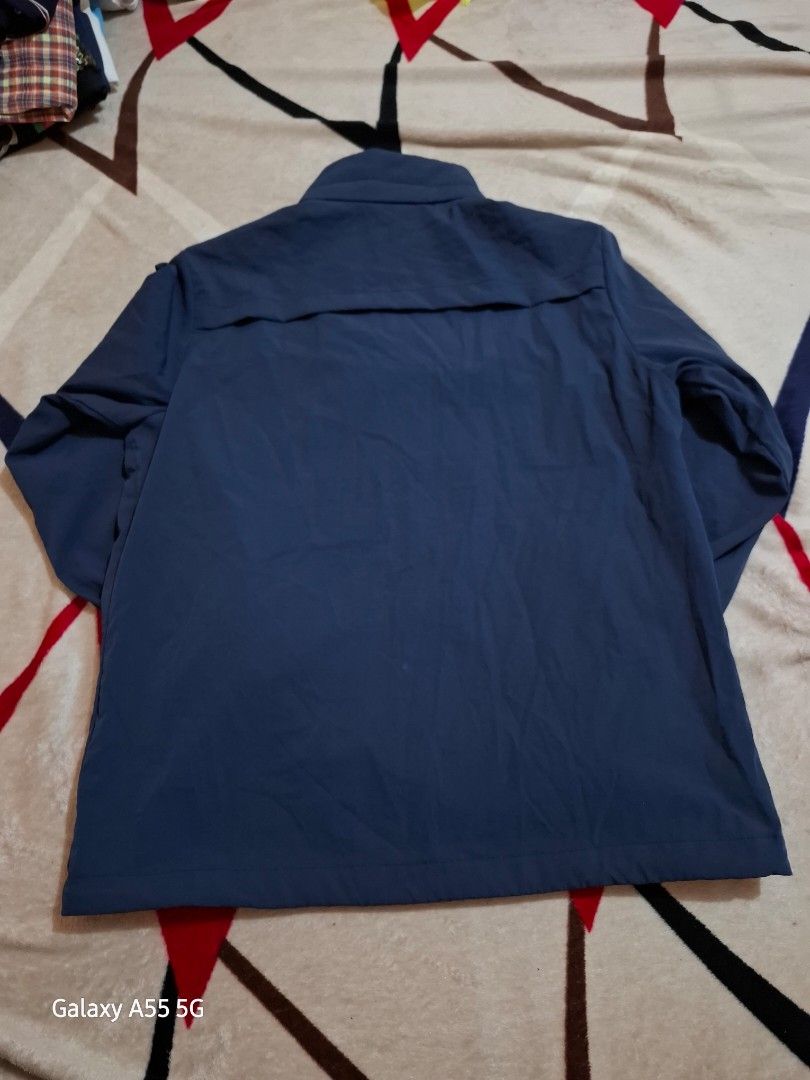 MERRELL OUTDOOR JACKET (Category: Coats, Jackets and Outerwear) located in Antipolo. Submitted by goldentiger-ac44 (Listing ID 1464987318, Image 2). Description: MERRELL OUTDOOR JACKET SIZE 95 MEDIUM DIMENSIONS 21 BY 26 EXCELLENT CONDITION ISSUE MISSING HOOD PRICE 875 ANTIPOLO CITY LOCATION.