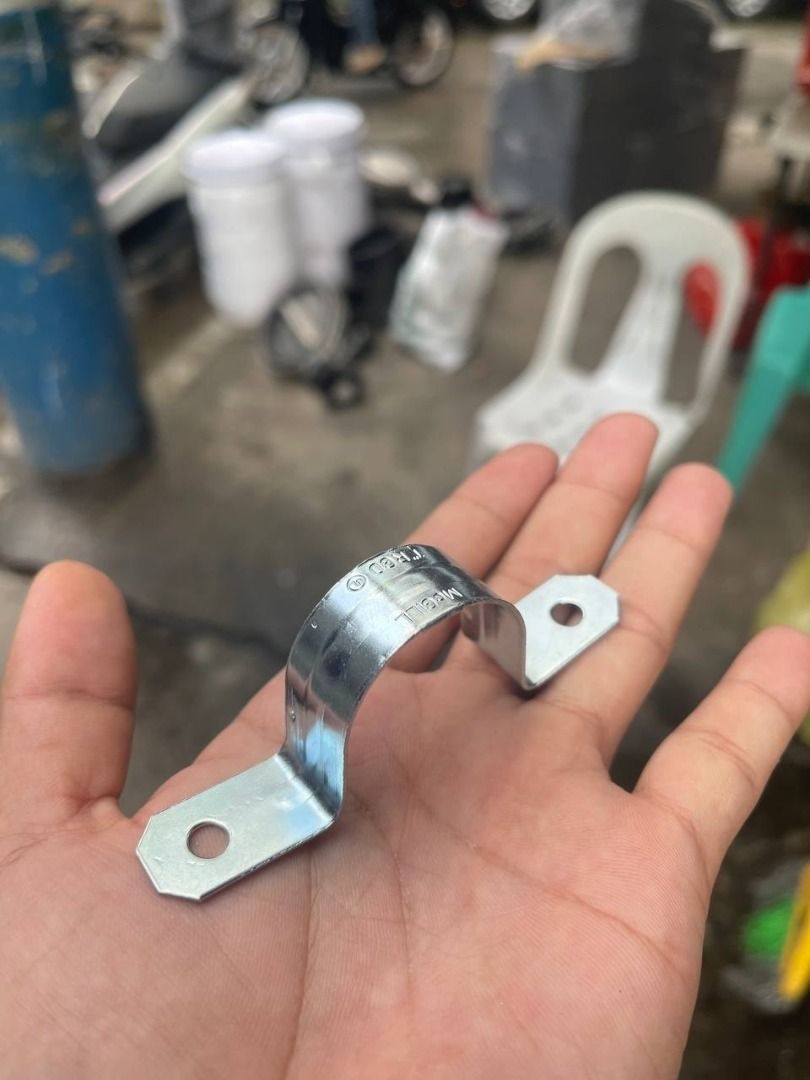 Metal C clamp size: 1" 2hole (Category: Other Home Furniture) located in Manila. Submitted by ramoseliza33488 (Listing ID 1465010709, Image 3). Description: .
