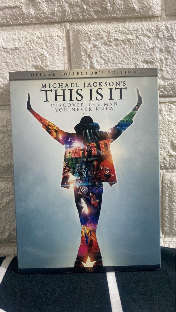 MICHAEL JACKSON This Is It DVD 2 CD’s (From 🇯🇵) (Category: CDs & DVDs) located in Santa Rosa. Submitted by jiminloi (Listing ID 1465066778, Image 1). Description: AUTHENTIC MICHAEL JACKSON This Is It DVD (2 CD’s) bought it from Japan -complete -no issue ₱600 BIÑAN LAGUNA LOCATION LALAMOVE +SF .