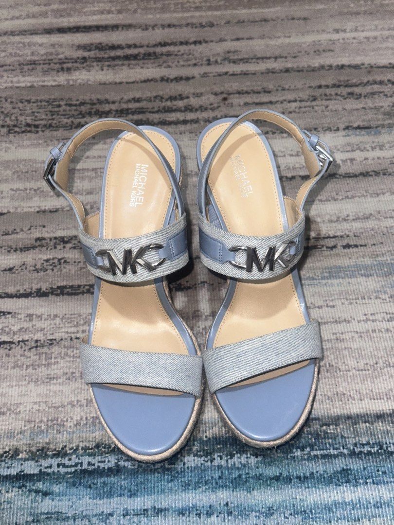 Michael Kors Sandal (Category: Wedges) located in General Santos City (Dadiangas). Submitted by ezzidenedres08 (Listing ID 1465106499, Image 2). Description: Michael Kors Wedge Sandals No box Brandnew Size 39 EURO.