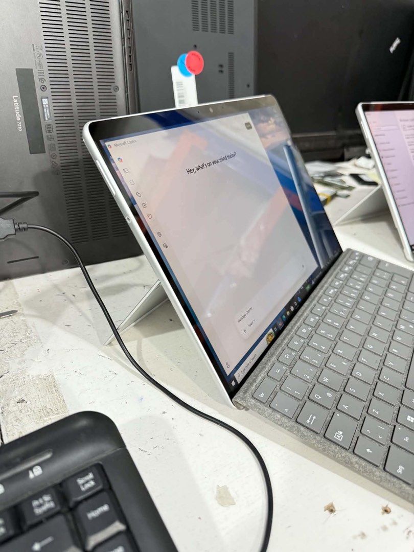 Microsoft Surface Pro 8 -in-1 Tablet with Keyboard and Pen (Category: Laptops & Notebooks) located in Makati City. Submitted by rhedz_gadgets (Listing ID 1465102854, Image 2). Description: Microsoft Surface Pro 8 Complete with keyboard and pen Intel core i5 11th gen 16GB RAM 256SSD.