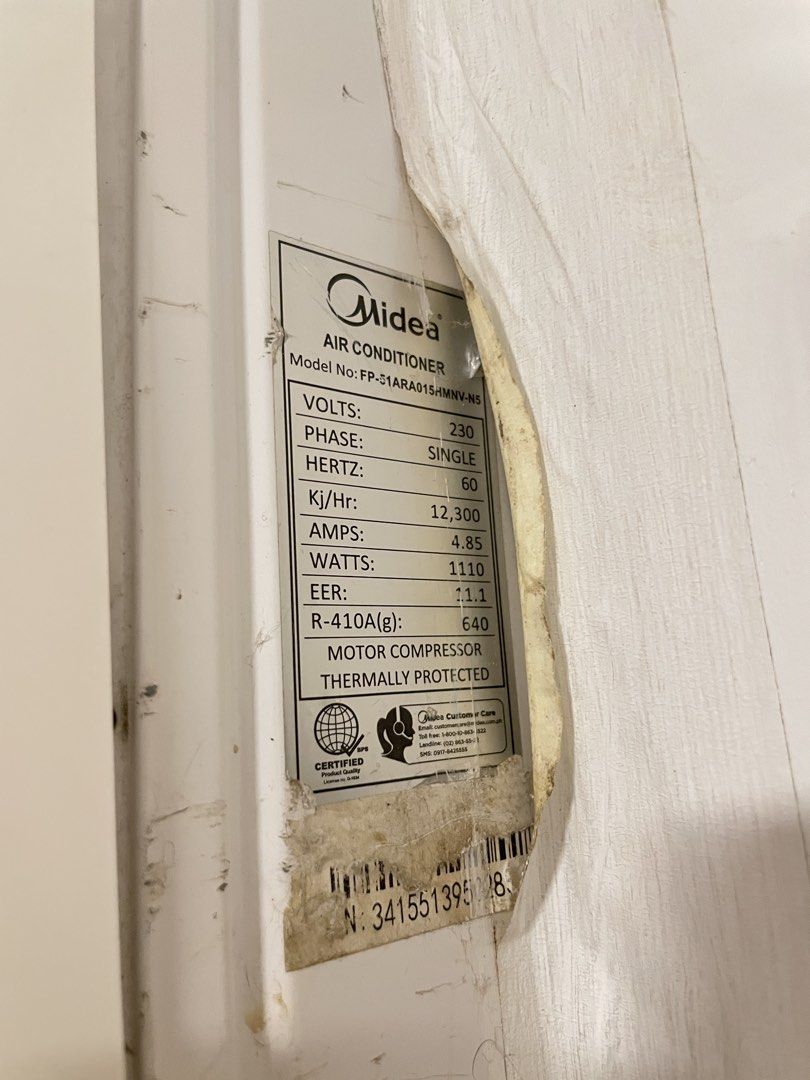 Midea Aircon 1.5 HP Window Type Non-inverter (Category: Air Conditioning and Heating) located in Los Banos. Submitted by reinabee88 (Listing ID 1464968903, Image 2). Description: - Brand: Midea FP-51ARA015HMNV-N5 - Type: Window type air conditioner, Manual/non-inverter - Cooling Capacity: 12,300 Kj/Hr - Power Supply: 230V, single phase, 60Hz - Controls: Easy-to-use manual dial for selector and thermostat on the right side - Color: Standard white 