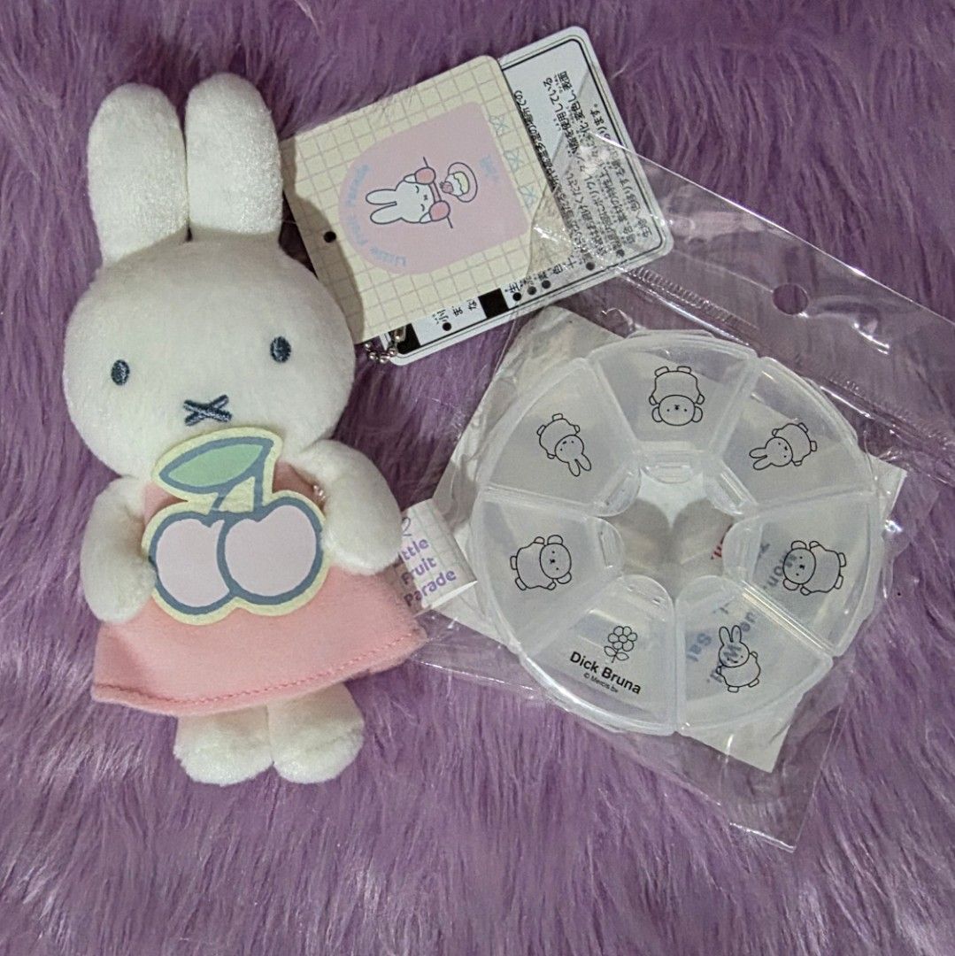 Miffy Mascot Charm (Category: Vintage Collectibles) located in Amadeo. Submitted by cminihaven (Listing ID 1465000316, Image 1). Description: selling rush super sale. free medicine box. all original.