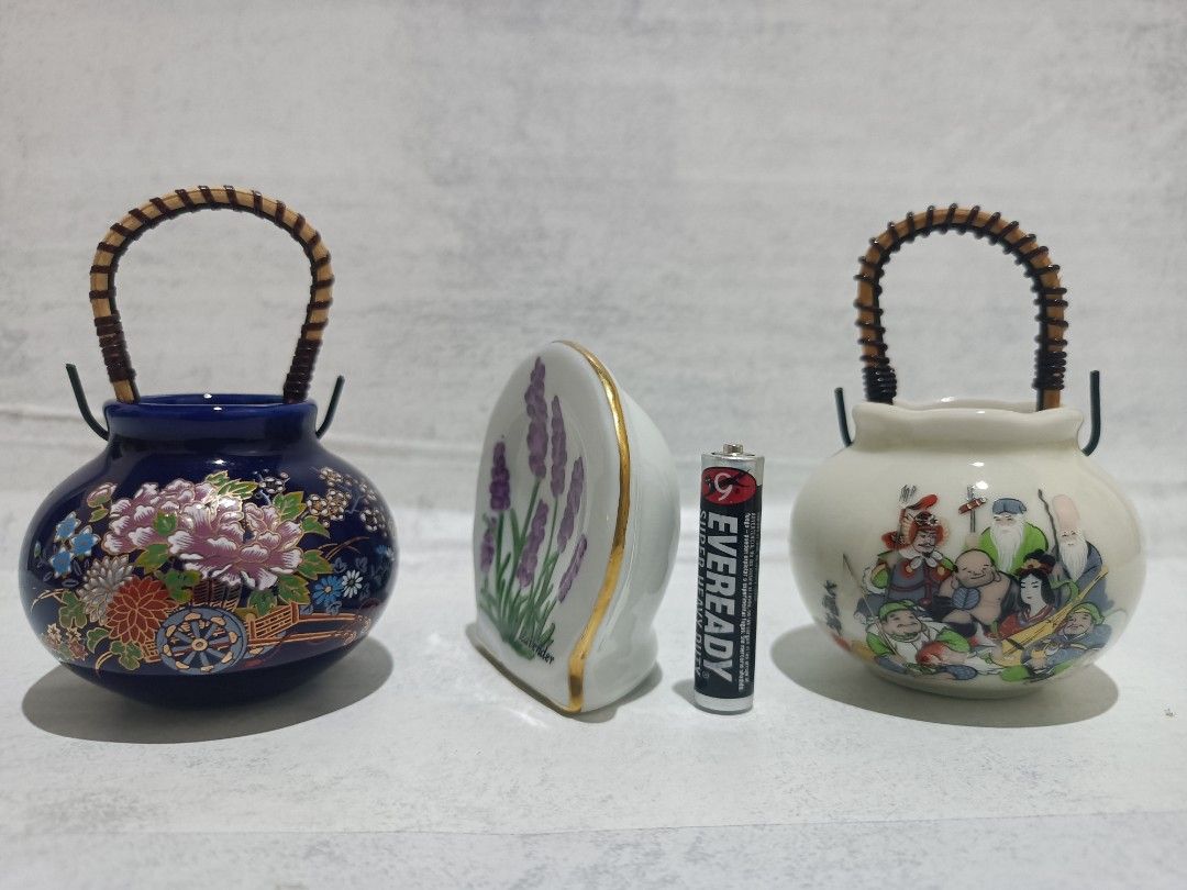 Mini Ceramic Vases - take all (Category: Vases & Decorative Bowls) located in Davao. Submitted by zeek_key_collectibles (Listing ID 1465060271, Image 2). Description: .