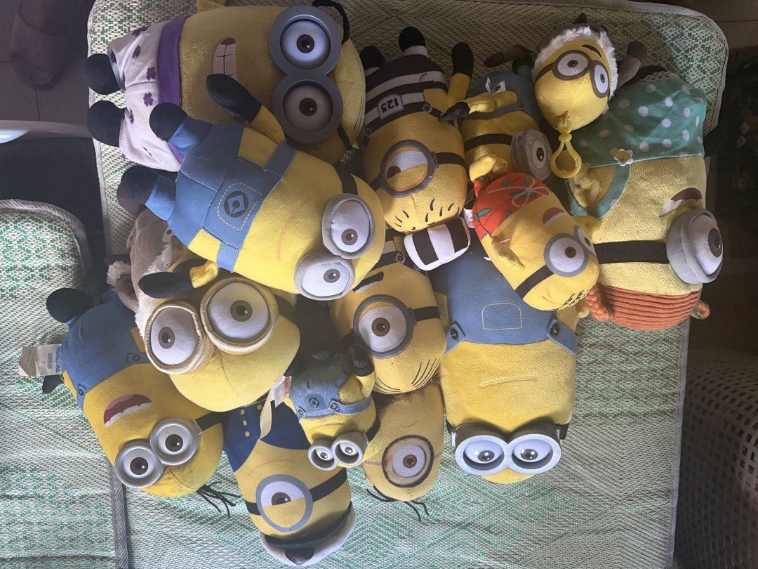 Minions Plush Toy Collection Assorted Characters (Category: Plushies & Soft Toys) located in Manila. Submitted by _comfort.corner (Listing ID 1465040486, Image 1). Description: Minions bundle > some with tags > some need for wash and visible used 📌 PAYMENT FIRST BASIS 📌 DP FOR 3 DAYS RESERVATION 📌 NO COD 📌 PRICE + SF 💸 MOP: Gcash/PNB 🚚 Via J&T/Flash/Lalamove.