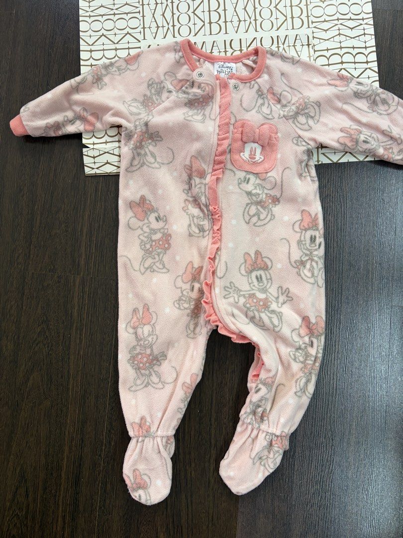 Minnie onesie USA (Category: Babies & Kids Fashion) located in Manila. Submitted by coolandchic (Listing ID 1465085730, Image 1). Description: 9-12.