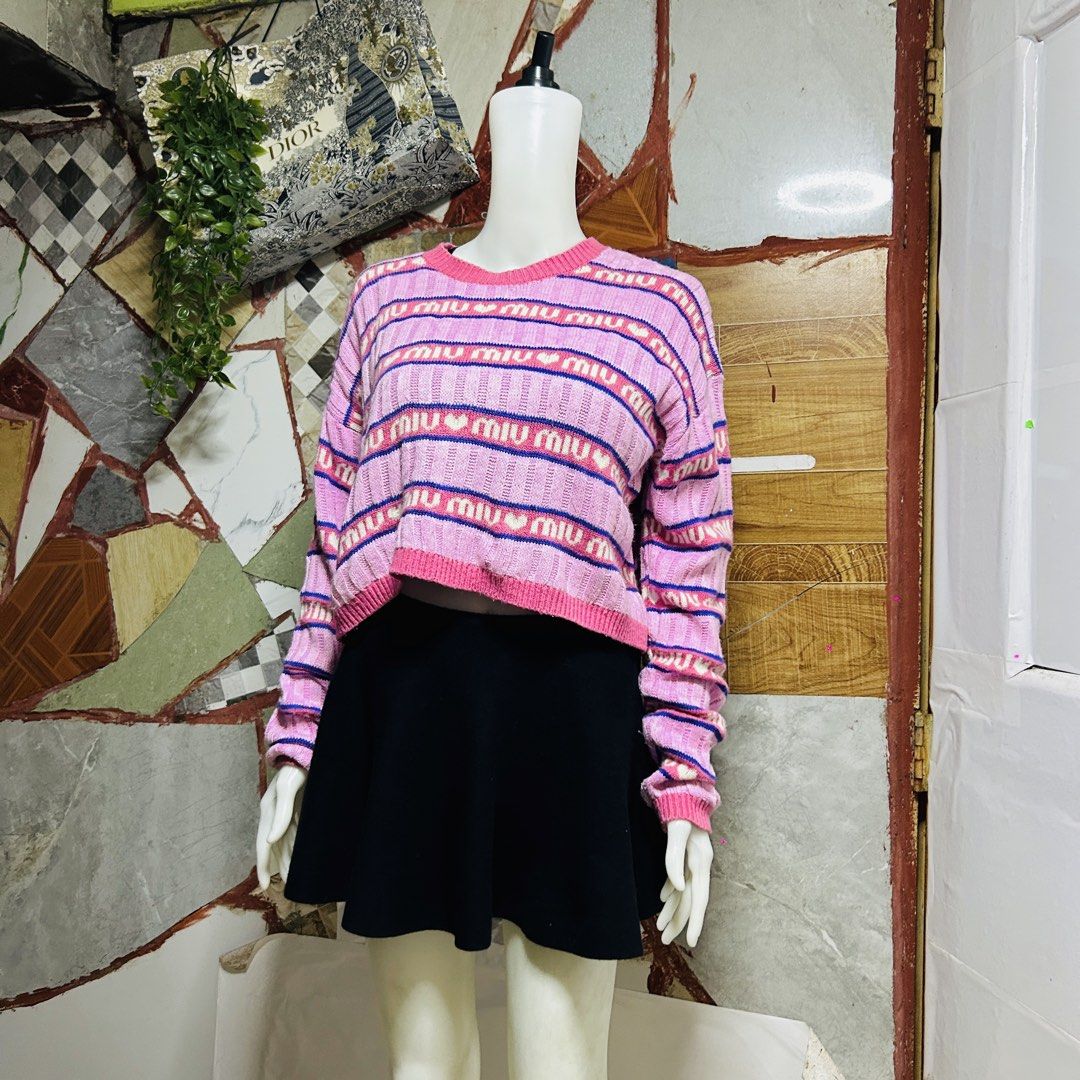 Miu miu knit (Category: Luxury Apparel) located in Baguio. Submitted by kckc_luxury (Listing ID 1465105960, Image 3). Description: 🌸 TINY PINK SPOTS ARE LENS DAMAGE, NOT CLOTH STAINS ————————— ❗️KINDLY READ BEFORE MAKING AN OFFER❗️ LISTING DETAILS size:M width x length (inches):25x20 condition: Good condition --- MOP: Gcash / BPI MOD: J&T / JRS LOCATION: Baguio City --- NOTE: • Manage your expectations • Photos did not go under any edit but colo
