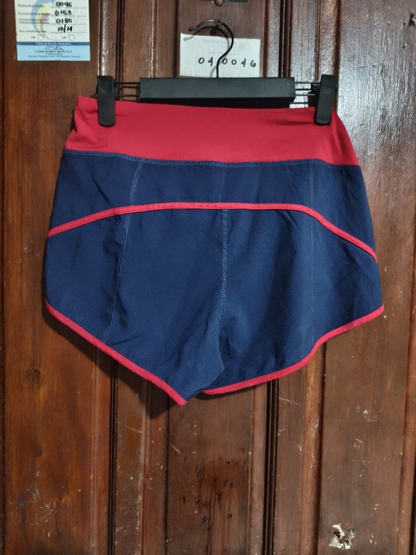 Mizuno Atlethic Shorts (Category: Shorts) located in Quezon City. Submitted by makmakramirez (Listing ID 1465050247, Image 2). Description: Mizuno athletic shorts size 28-33 length 10-11 inches loc santa Lucia novaliches.