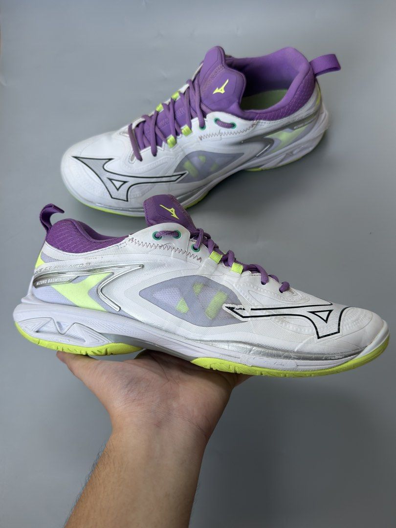 MIZUNO WAVE CLAW NEO 3 (Category: Sneakers) located in Legazpi City. Submitted by mr.solelution (Listing ID 1465052839, Image 1). Description: • MIZUNO WAVE CLAW NEO 3 ( men ) • SIZE: 9us / 42euro / 27cm • EXCELLENT CONDITION • MINIMAL SIGN OF USAGE, MINOR DAMAGE INSOLE PAD LOCATION: LEGAZPI ALBAY BICOL 📍 PLUS SHIPPING FEE 💵.