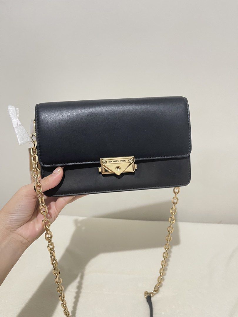 MK CECE CHAIN FLAP MD (Category: Shoulder Bags) located in Tarlac. Submitted by shop.trlc (Listing ID 1465056520, Image 1). Description: MK CECE CHAIN FLAP MD ✨ Brandnew✨ 🏷️3,400 ✅Comes with tag and cc 💯Guaranteed 0 rig 🇵🇭Ph onhand Plus local SF 🚚 Lalamove ready Ready to ship! Pls like and follow for more original items 🌸 FB: Shop.Trlc Tiktok: shoptrlcbykath Carousell: kthrnAya.