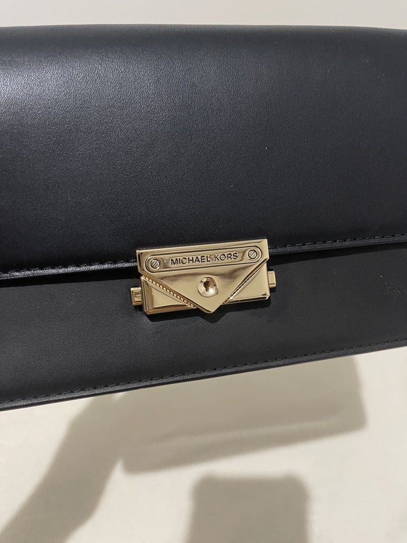 MK CECE CHAIN FLAP MD (Category: Shoulder Bags) located in Tarlac. Submitted by shop.trlc (Listing ID 1465056520, Image 3). Description: MK CECE CHAIN FLAP MD ✨ Brandnew✨ 🏷️3,400 ✅Comes with tag and cc 💯Guaranteed 0 rig 🇵🇭Ph onhand Plus local SF 🚚 Lalamove ready Ready to ship! Pls like and follow for more original items 🌸 FB: Shop.Trlc Tiktok: shoptrlcbykath Carousell: kthrnAya.