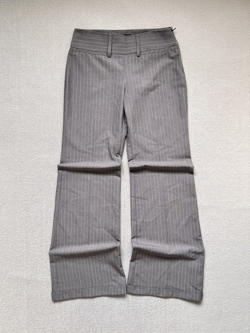 mng gray pinstripes office siren corpcore flared trouser pants (Category: Other Bottoms) located in Limay. Submitted by budolfindsrawrawr (Listing ID 1465077817, Image 1). Description: mng gray pinstripes office siren corpcore flared trouser pants - w28/29 r11.5 h18 l41 lo11.5 - peaking end of invisible zipper on its side .