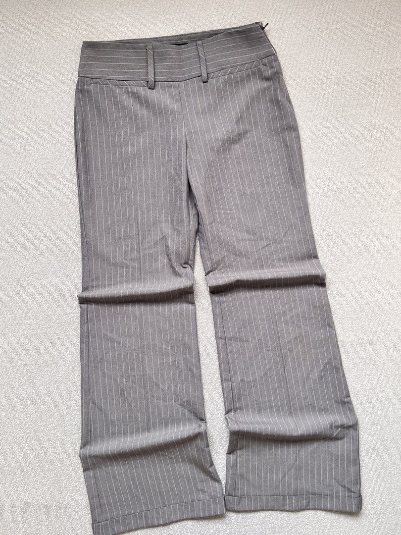 mng gray pinstripes office siren corpcore flared trouser pants (Category: Other Bottoms) located in Limay. Submitted by budolfindsrawrawr (Listing ID 1465077817, Image 2). Description: mng gray pinstripes office siren corpcore flared trouser pants - w28/29 r11.5 h18 l41 lo11.5 - peaking end of invisible zipper on its side .