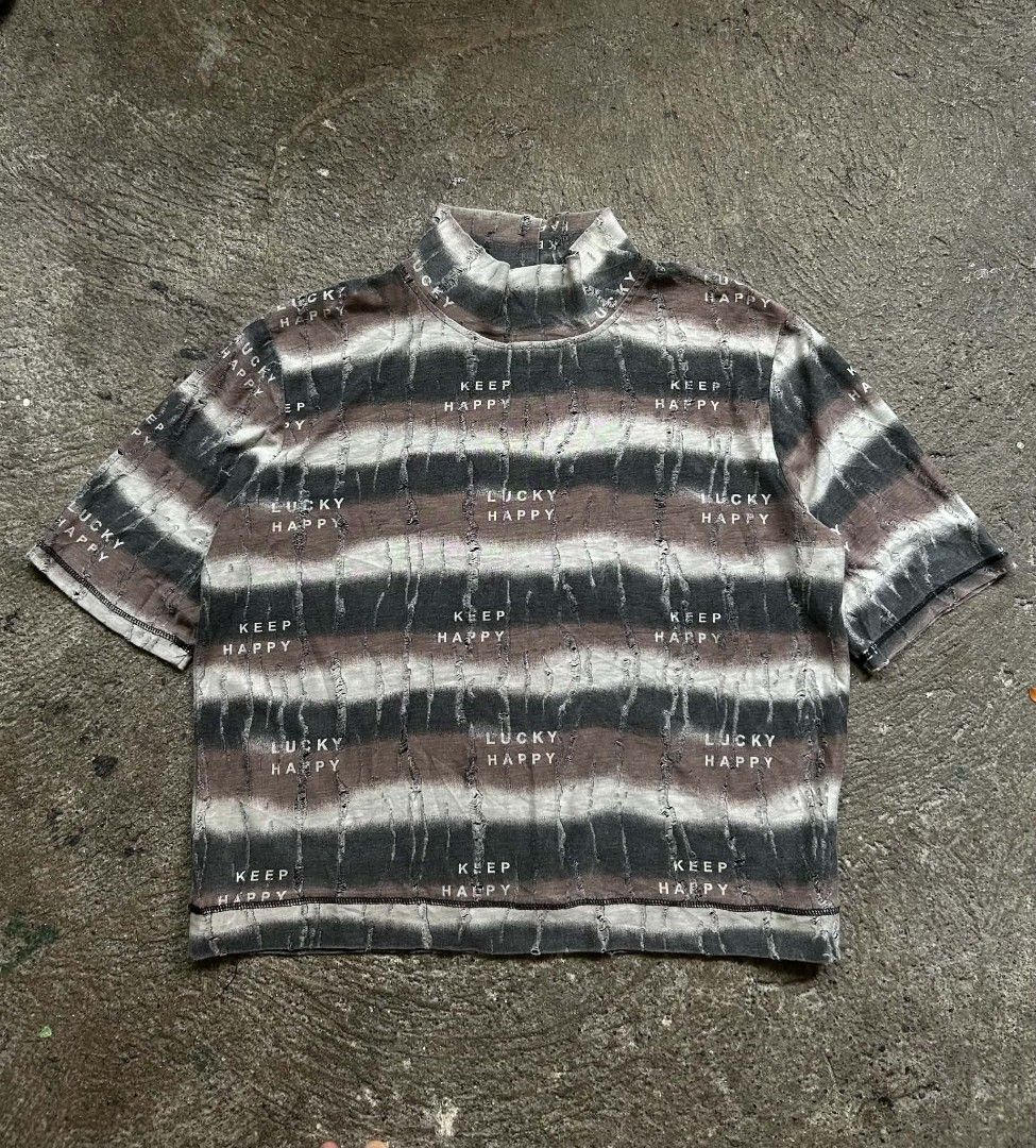 mock-neck short-sleeve top (Category: Shirts) located in Caloocan City. Submitted by hustlenhunt (Listing ID 1465091612, Image 1). Description: Dimes: Width-21.5 Length-22 •Condition:9-10 •No issue •MOP- Gcash/BDO •MOD- JNT/LALAMOVE/MEET-UP 📍North Caloocan.