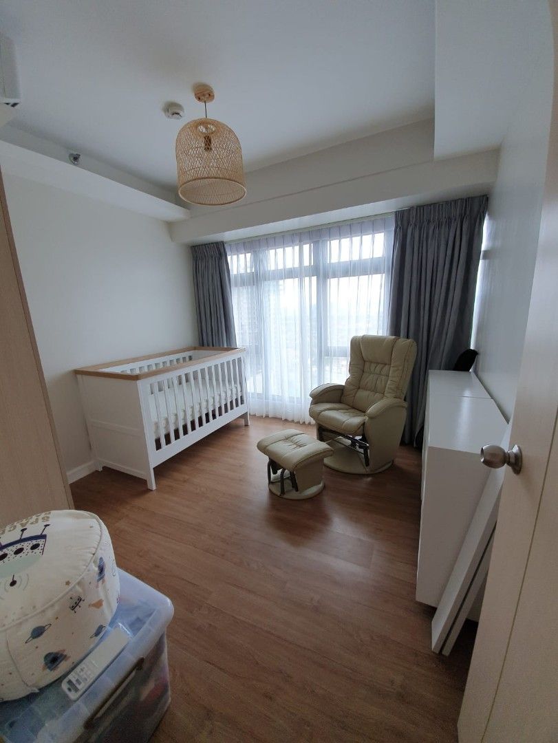 Mothercare Lulworth Cot Bed - White (Category: Cots & Cribs) located in Pasig City. Submitted by pepperoo (Listing ID 1465003917, Image 2). Description: - Brand: Mothercare Lulworth Cot Bed - Color: White and natural wood finish - Feature: Converts easily from a cot into a toddler bed - Includes: Sturdy wooden slats - Condition: Clean, from a smoke-free home - Note: Mattress and cover to be given away for free - Fulfillment: Pick up only SRP: 270