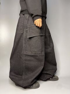 (Category: ) located in . Submitted by thrift.wrld (Listing ID 1465060805, Image 1). Description: .