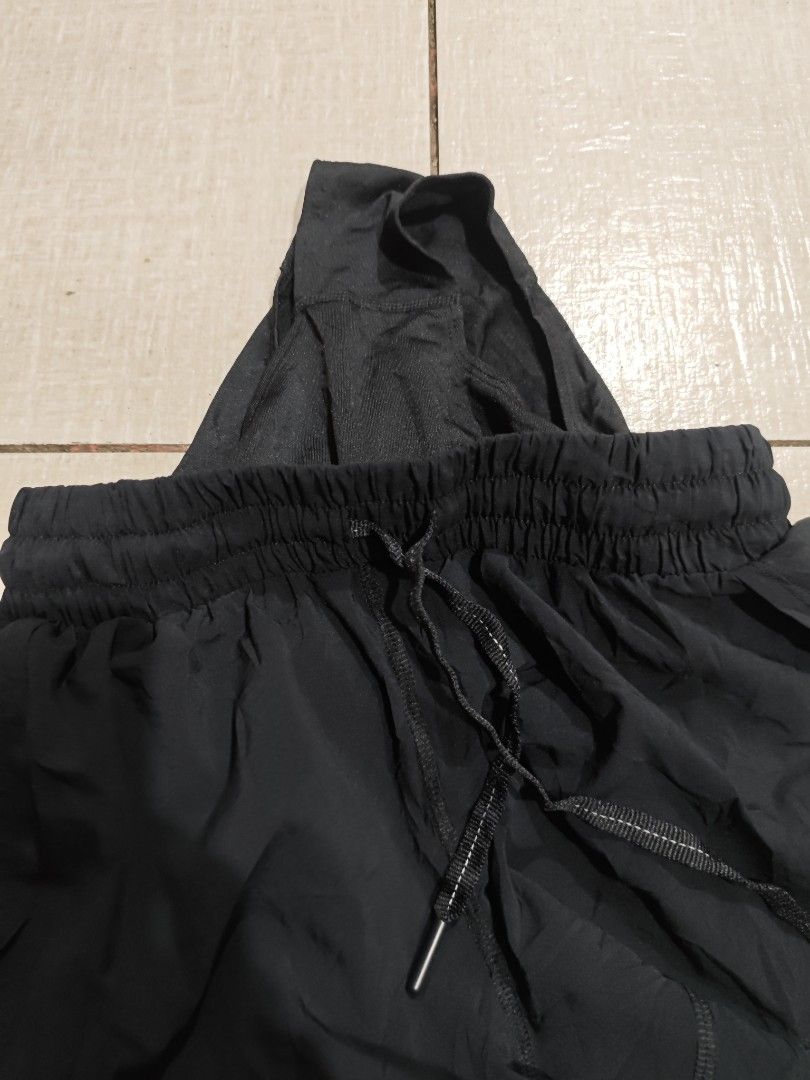 MPG Slit Running Shorts with Inner Liner (Category: Shorts) located in Manila. Submitted by lilianapat52117 (Listing ID 1465113532, Image 3). Description: MPG RUNNING SHORT W/ INNER LINING ZIP BACK POCKET 1 SIDE LEFT SLIT BLACK SMALL WAIST 23-28 LENGTH 9 EUC NO ISSUES 300 .