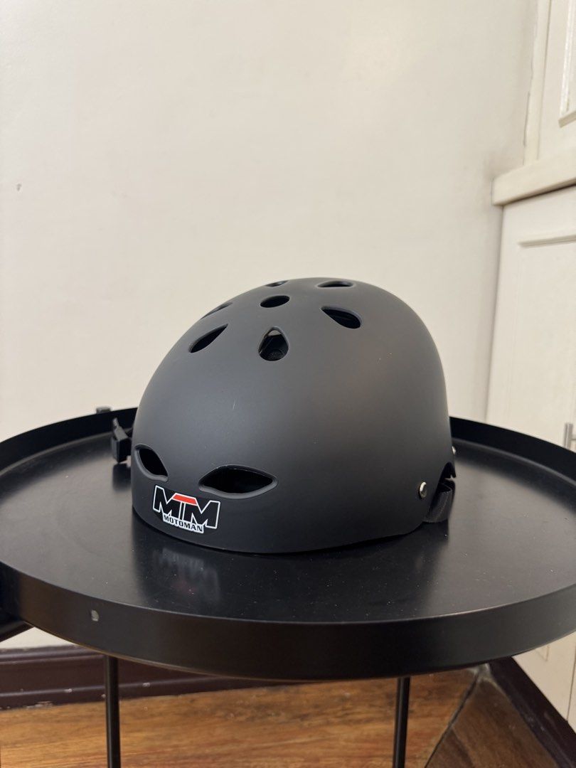 MTM Bike Helmet (Category: Bicycles) located in Manila. Submitted by supremeloved (Listing ID 1464366680, Image 1). Description: -Bike helmet -used for taking pics only -original price: 249 - my price 180.