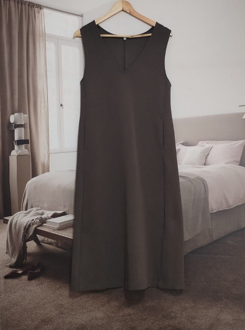 Muji dark brown dress with side pockets (Category: Dresses) located in Lucena. Submitted by styleddsc (Listing ID 1465033224, Image 2). Description: Medium to large.