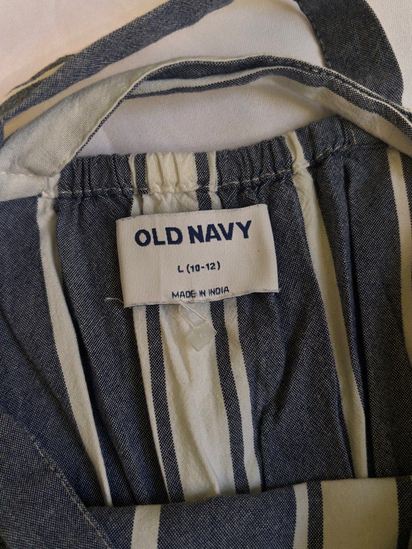 Navy Dress / 10-12 years old (Category: Dresses) located in Butuan. Submitted by mami.corz (Listing ID 1464972210, Image 2). Description: Old Navy Dress Small (10-12 years old) 62% cotton, 38% rayon viscose Made in India MOP: Bank transfer, Paymaya, Gcash..