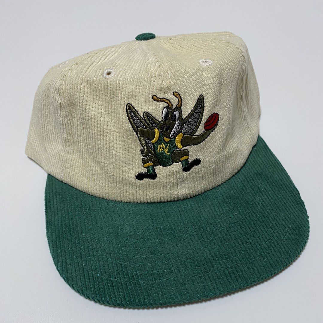 neat two toned cap (Category: Caps & Hats) located in Quezon City. Submitted by hatlocker (Listing ID 1464988189, Image 1). Description: 800 shipped dm.