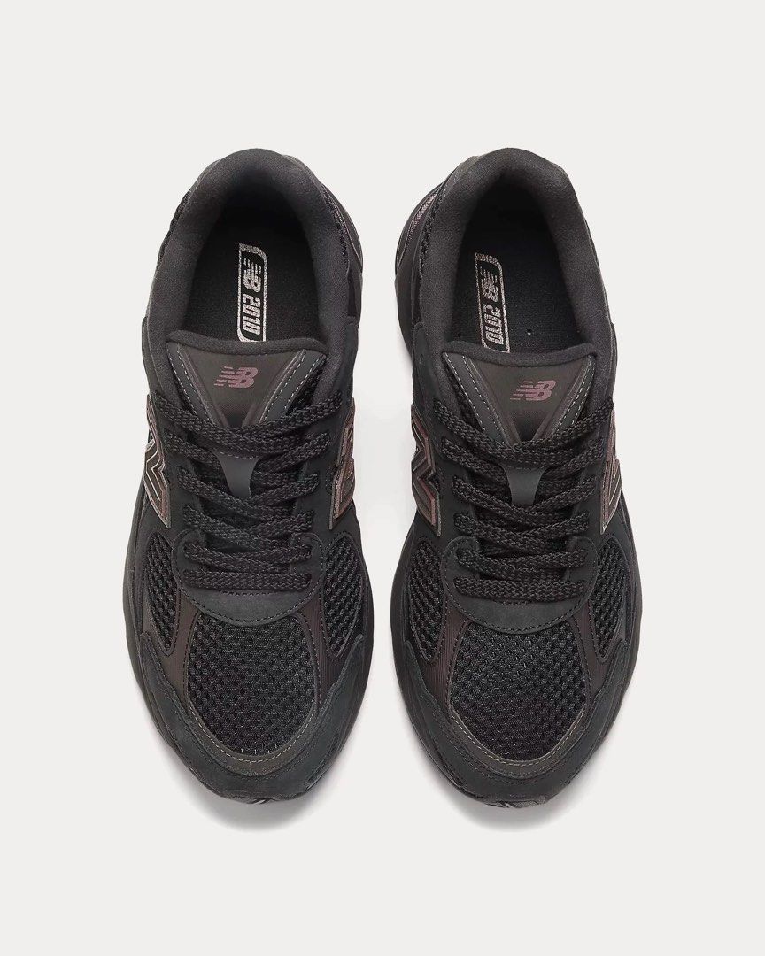 New Balance 2010 (Category: Shoe inserts & accessories) located in Mandaluyong City. Submitted by drewmonyo (Listing ID 1465138113, Image 2). Description: New Balance 2010 Iridescent colorway Reflectorized (some parts) 9.5 Bought for 9,900 Twice lang nagamit Mas maganda sa personal Amoy bago pa Can pass as new Freebie: Puma Shirt 📍Mandaluyong City Thank you.