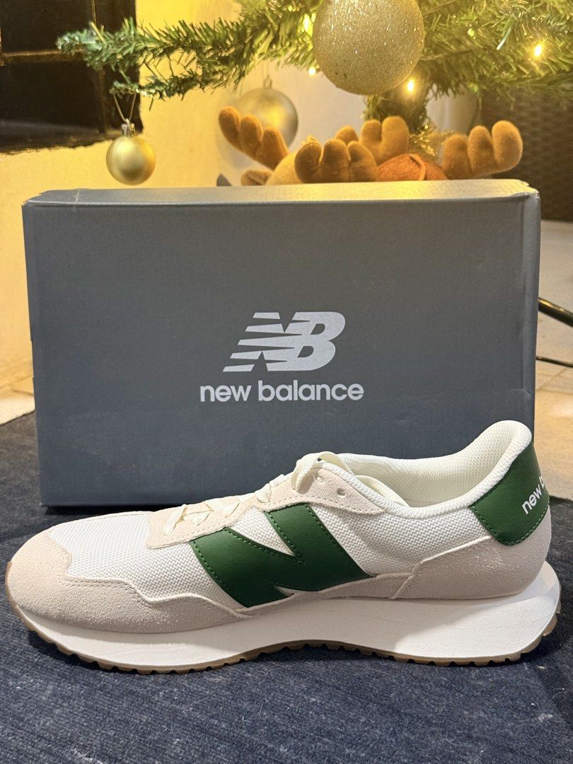 New Balance 237 Green White Sneakers (Category: Sneakers & Footwear) located in Caloocan City. Submitted by aylwander (Listing ID 1465110201, Image 3). Description: - Brand: New Balance - Model: New Balance 237 MS237WG - Colorway: White and Green - Size: 10.5 US - Materials: Premium suede and mesh upper - Features: Iconic oversized N logo, comfortable white midsole, and durable gum rubber outsole - Condition: Pristine condition with zero wear on 